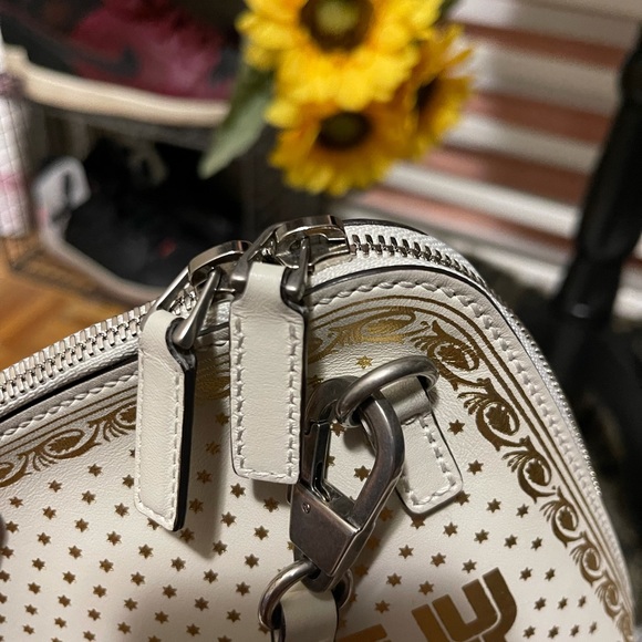 Gucci sega limited edition crossbody bag. - Picture 14 of 16